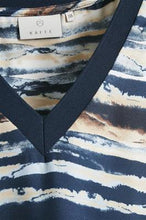 Load image into Gallery viewer, Kaffe KAwaris SS Blouse-Midnight Marine-Fi&amp;Co Boutique
