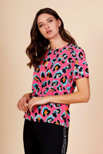 Load image into Gallery viewer, Minueto Pink Leo Top-Pink-Fi&amp;Co Boutique
