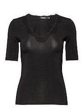 Load image into Gallery viewer, Soaked in Luxury SL clara v-neck-Black-Fi&amp;Co Boutique
